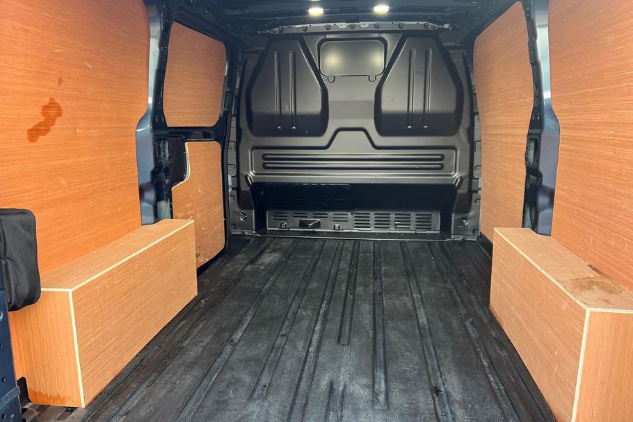 Used Ford TRANSIT CUSTOM WO25UFA 34