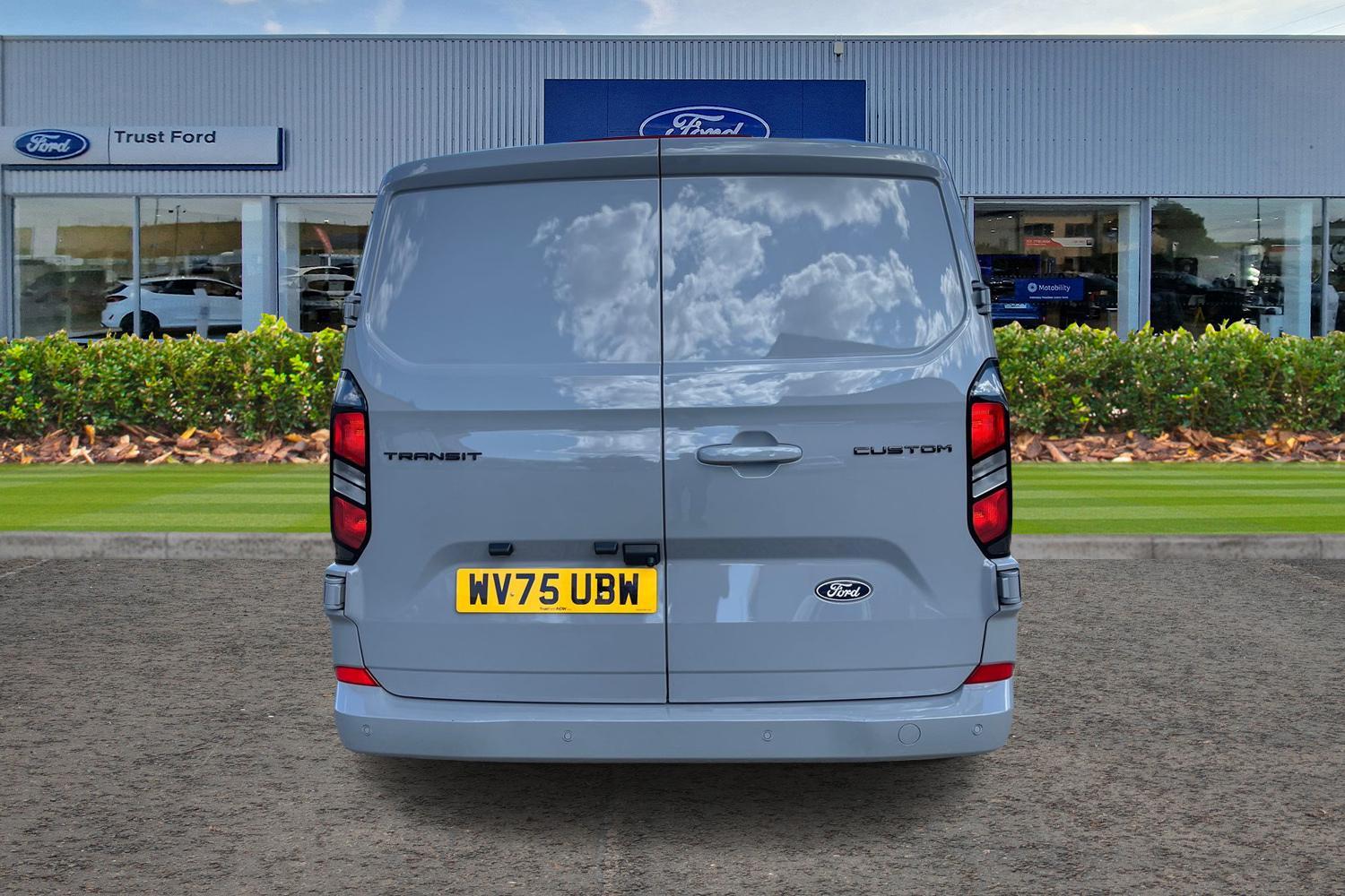 Ford TRANSIT CUSTOM Photo 12