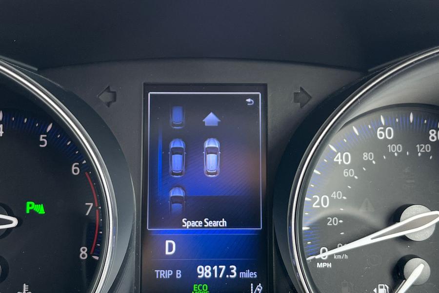 Toyota C-HR Photo autoimg-067f42c9aae8c6e1b7d21ef0326359596c7a9624.jpg