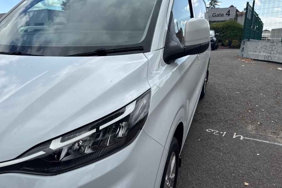 Ford TRANSIT CUSTOM Photo autoimg-068101989f731741ea63dc4915d97e3754fe5adb.jpg