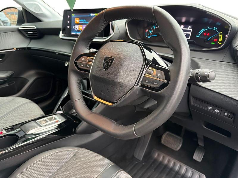 Used Peugeot E-208 YA73UYZ 11