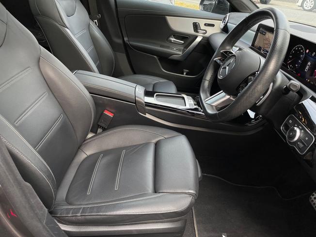 MERCEDES-BENZ CLA Photo 28