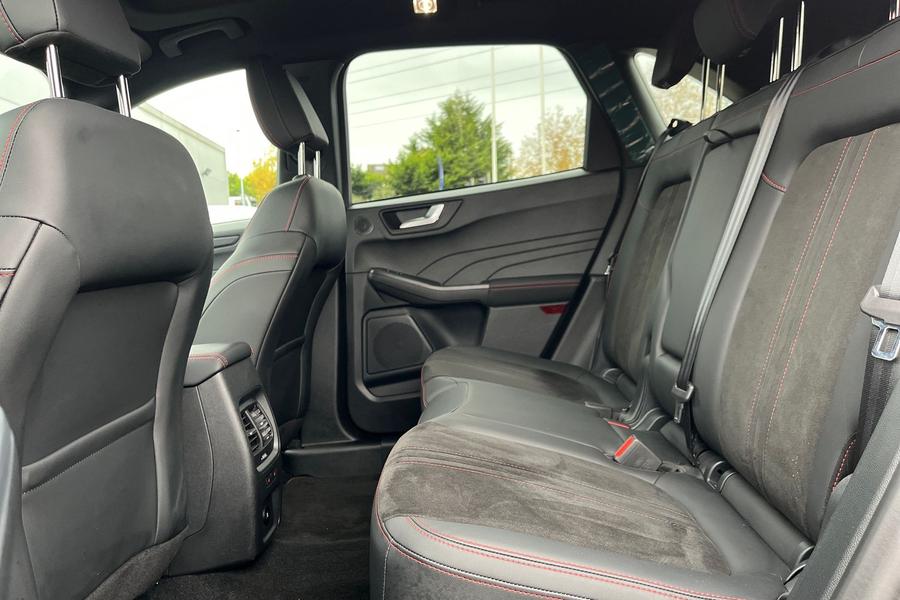 Ford KUGA Photo autoimg-068ec4f73652e77dff4fb20f5f7b2c18cade6cc7.jpg