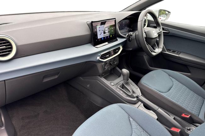 SEAT Ibiza Photo 2