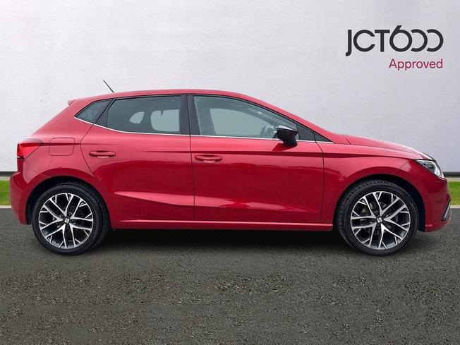 SEAT Ibiza Photo 4