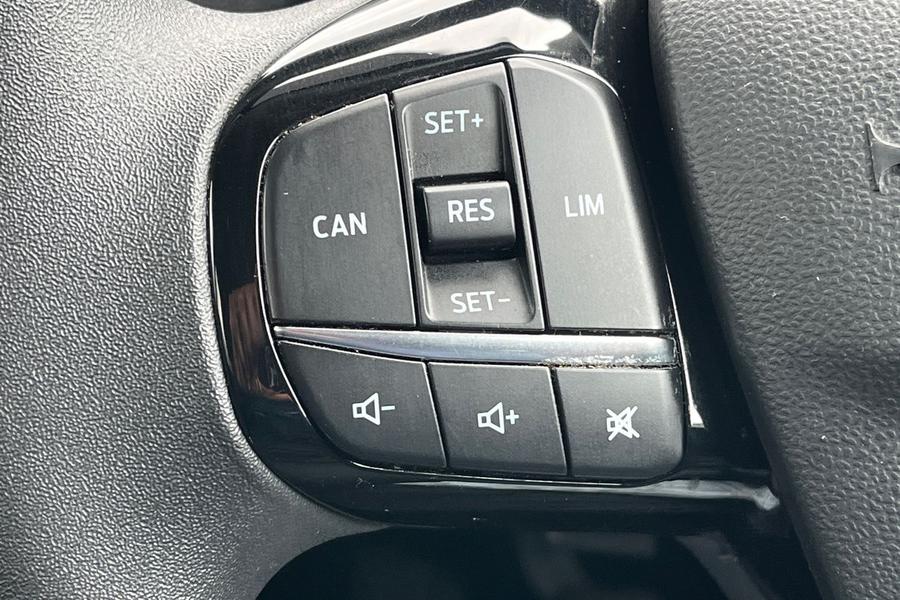 Ford Fiesta Photo autoimg-06a3cd4082a055f3696a1efd52dfefbc77dd410c.jpg