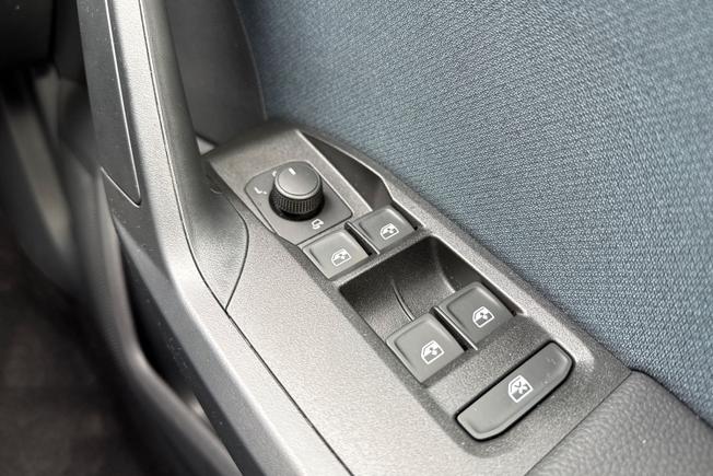 SEAT Ibiza Photo 26