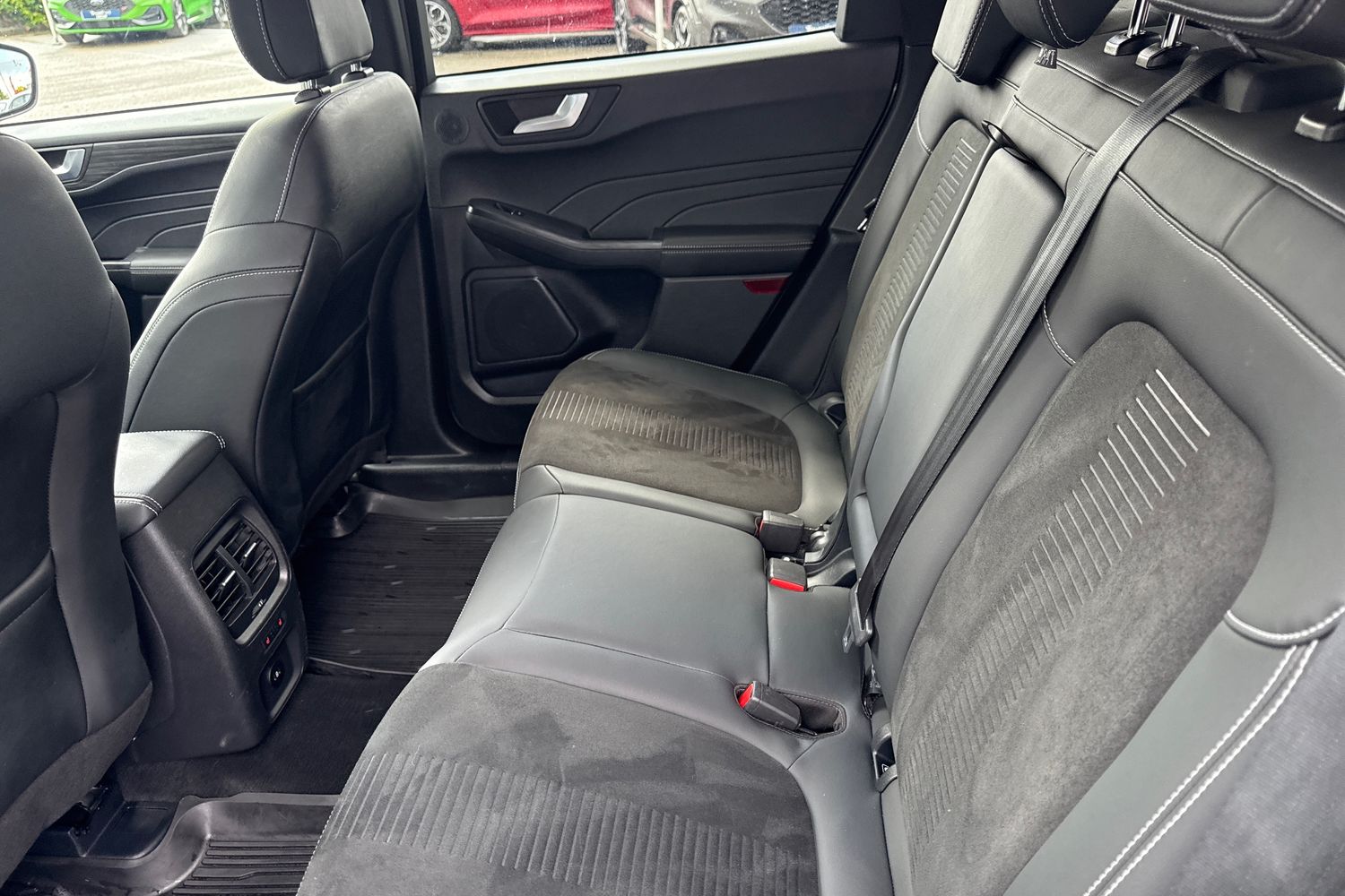 Ford KUGA Photo 19