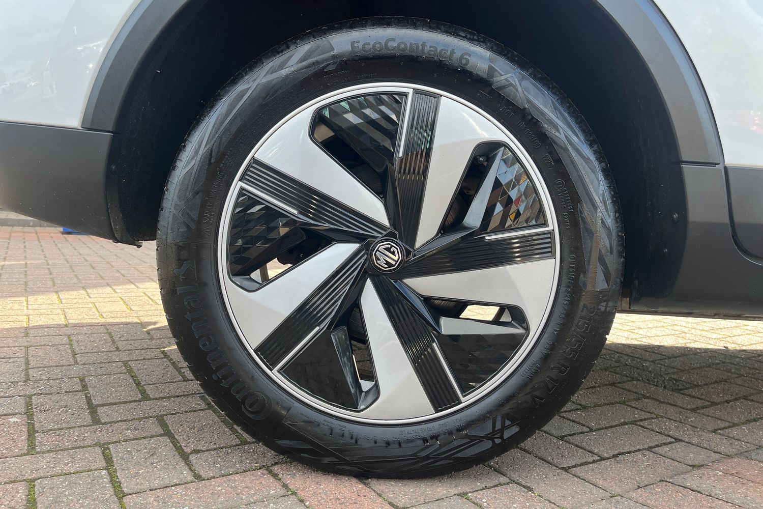 MG MG ZS Photo 7
