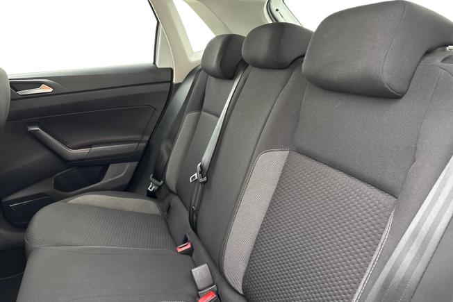 VOLKSWAGEN Polo Photo 9