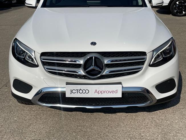 MERCEDES-BENZ Glc Photo 21