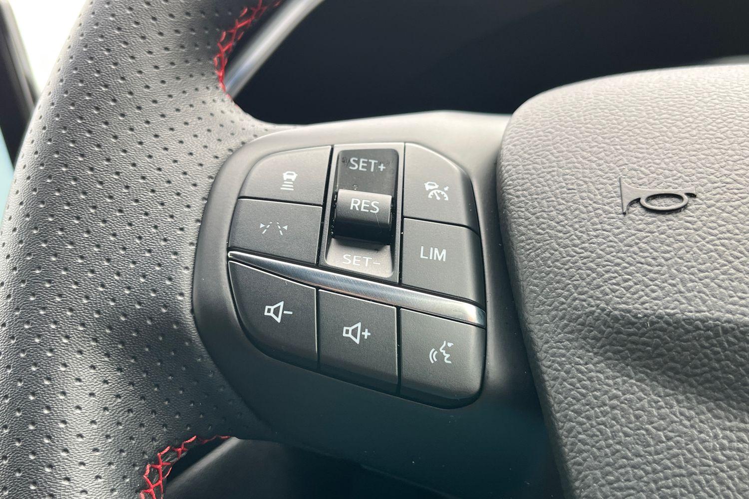 Ford KUGA Photo 23