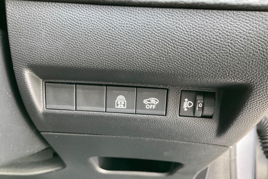 Peugeot 208 Photo autoimg-06b04d2cafd5d8393bb5aab6c50303fbc197af58.jpg