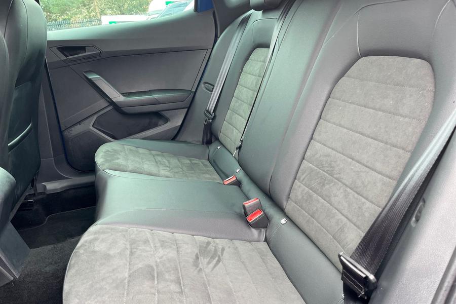 SEAT IBIZA Photo autoimg-06b9af3f39ad9dbe5f0955981e9fc428bd94a1c0.jpg