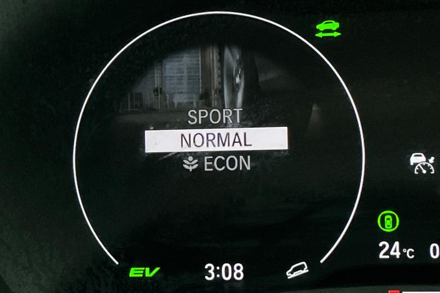 Honda HR-V Photo autoimg-06bb9e16c3715bbaf427f9dcde384d3485a5d139.jpg