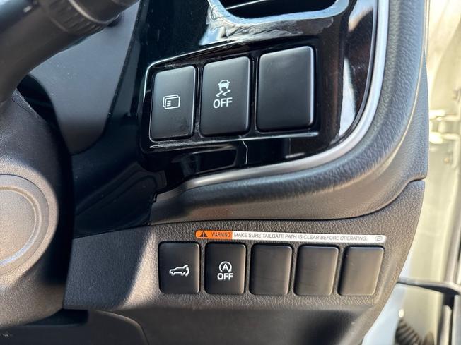 MITSUBISHI Outlander Photo 30