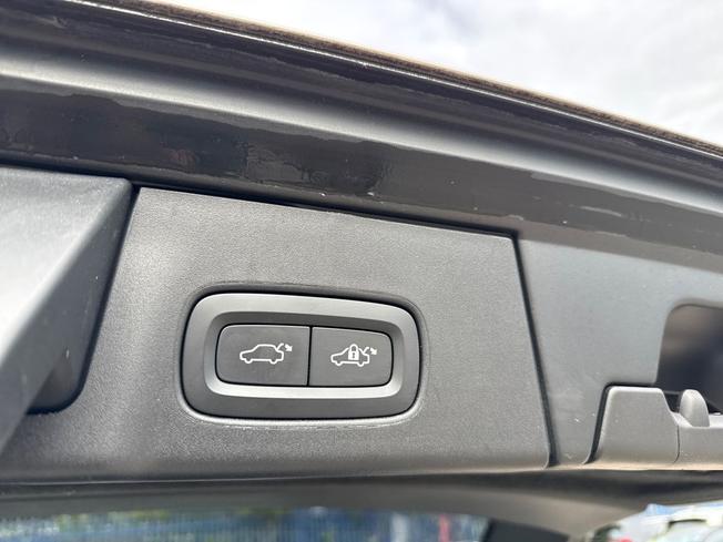 VOLVO V90 Photo 23