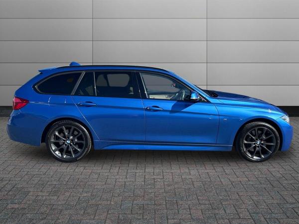 BMW 3 Series Photo autoimg-06c19c41e7c54e26f94898e4146986d722619156.jpg