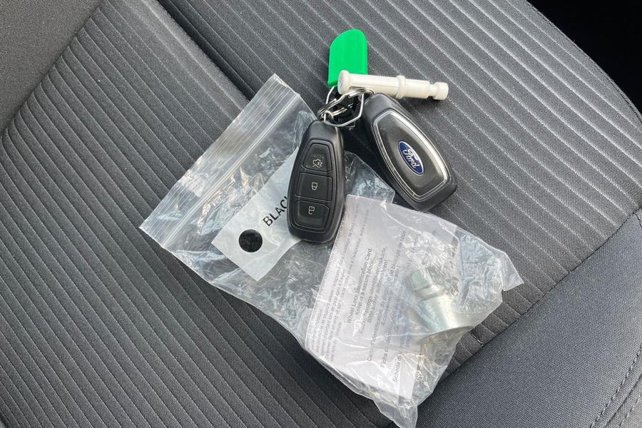 Ford FOCUS Photo autoimg-06c1bcf52584f1d1f79c55d103bc0a6d9da274b6.jpg