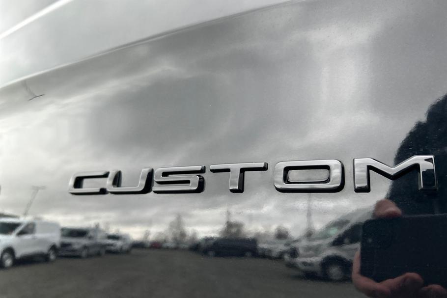 Used FORD TRANSIT CUSTOM MT75FFE 21