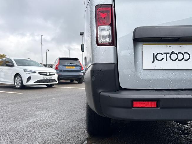 RENAULT Trafic Photo 32