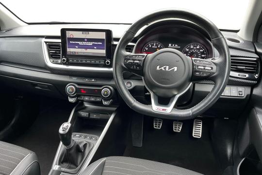Kia Stonic Photo autoimg-06ca9e3136d4509b6e37dfaddd1a27d9d6d18ed2.jpg
