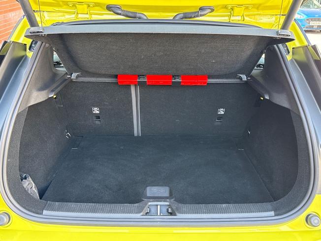 VOLVO EX30 Photo 12