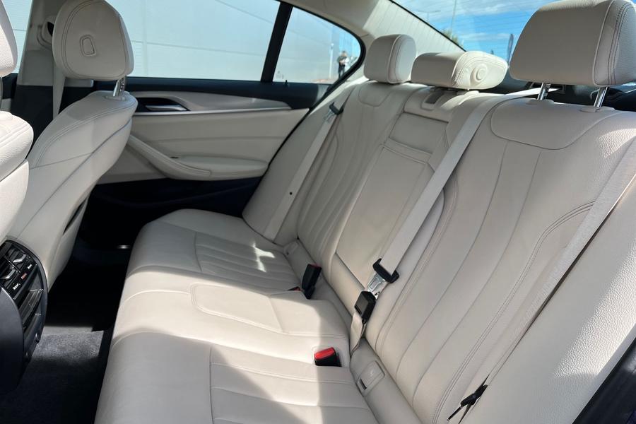 BMW 5 SERIES Photo autoimg-06d2239ce70b1ff5fe2e25eab5fc407265d33c09.jpg