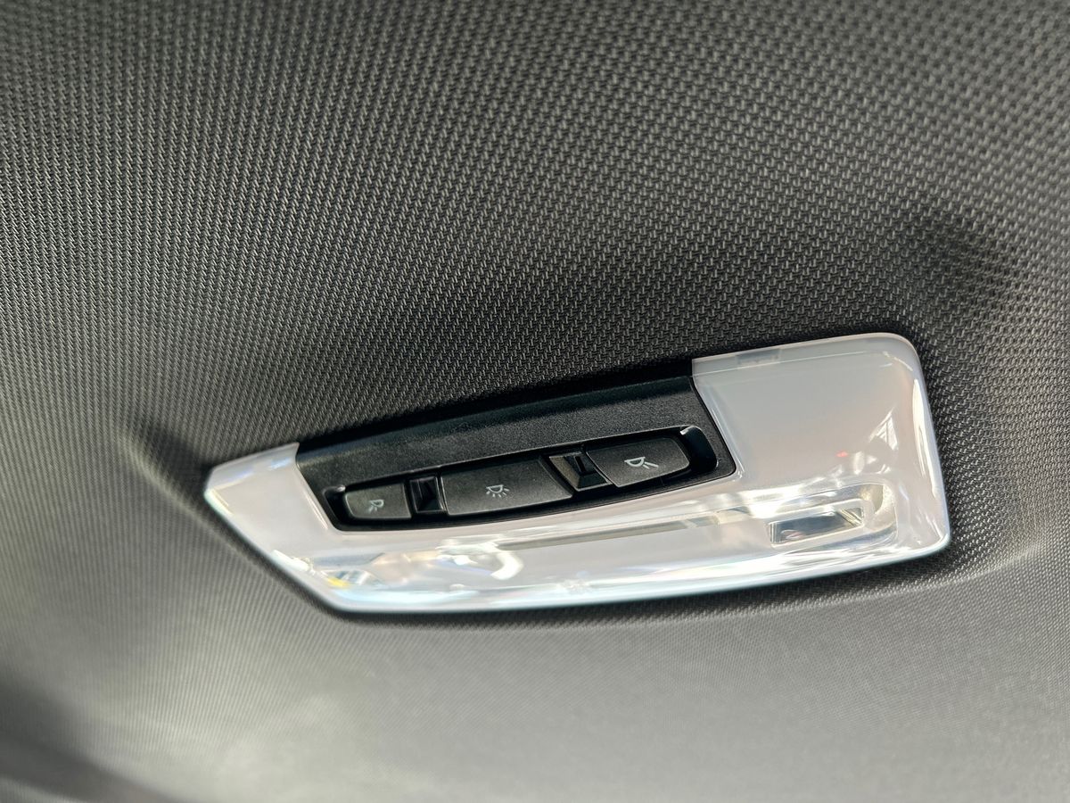 BMW 3 Series Photo 23