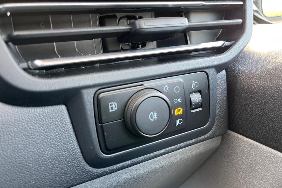 Ford TRANSIT CUSTOM Photo autoimg-06d4960631050ac56f567ee0f4cd1f1ab1927d5a.jpg