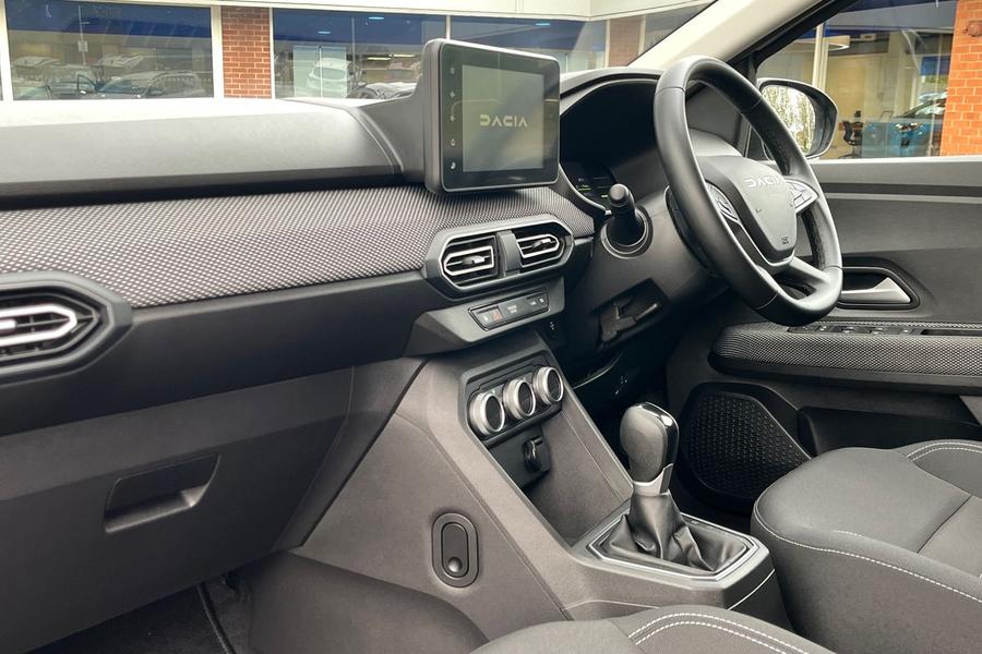 Dacia Jogger Photo autoimg-06d56067a8590e08917c3d8a5b3f94de063d14c7.jpg