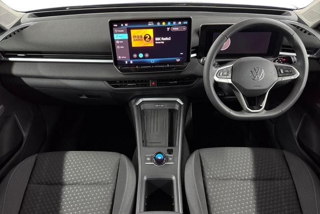 Volkswagen T-Roc Photo 10