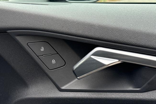 AUDI A3 Photo 30