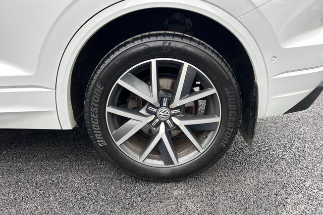 VOLKSWAGEN Touareg Photo 27