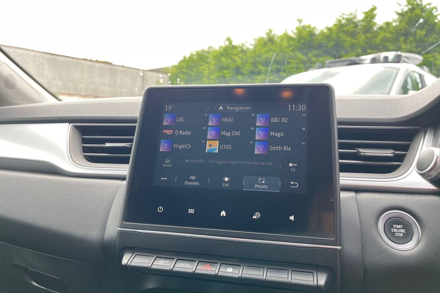 Renault CAPTUR Photo 32