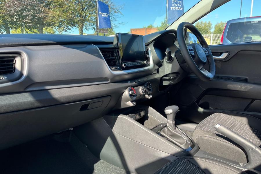 Kia Stonic Photo autoimg-06e4be76855b0a96d032b1ace28645e62440a424.jpg
