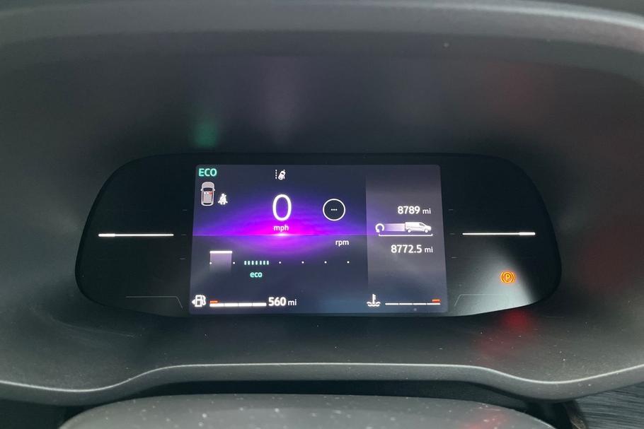 Used Renault TRAFIC YE25NDC 15