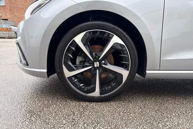 SEAT Ibiza Photo 26