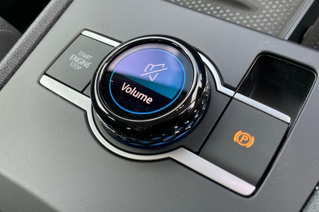 VOLKSWAGEN T-Roc Photo 41