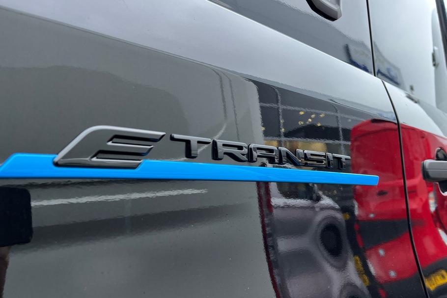 Used FORD E-TRANSIT MJ75CVD 20