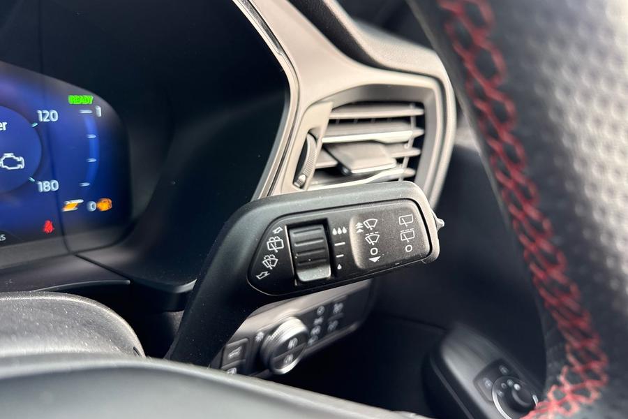 Ford KUGA Photo autoimg-06edca4b954bf6361d25823ae35b9e51c5aa0bd1.jpg