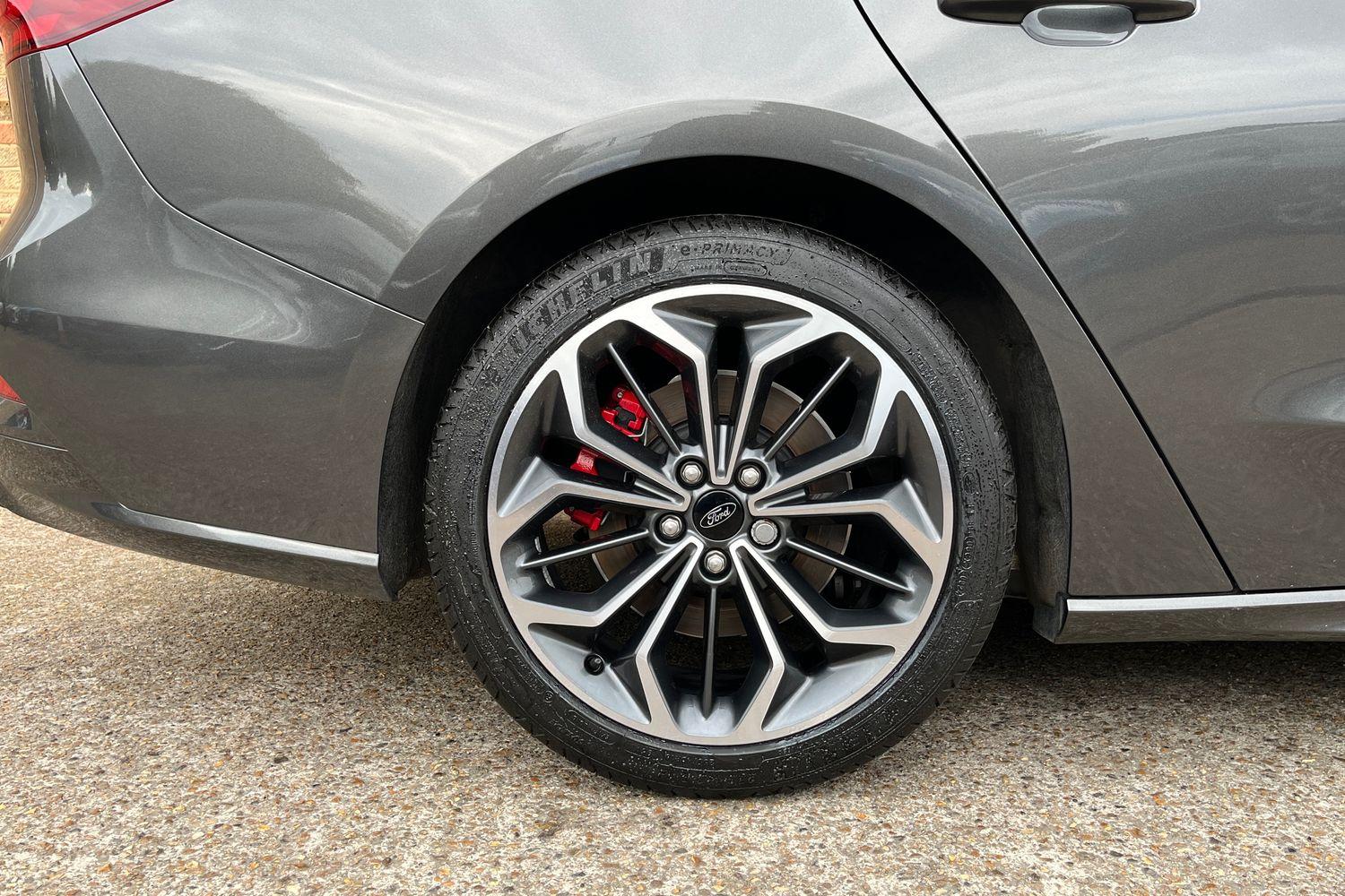 Ford FOCUS Photo 7
