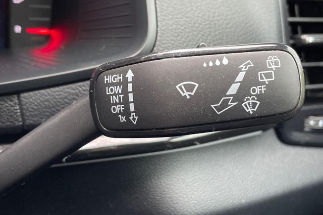 ŠKODA Karoq Photo 28