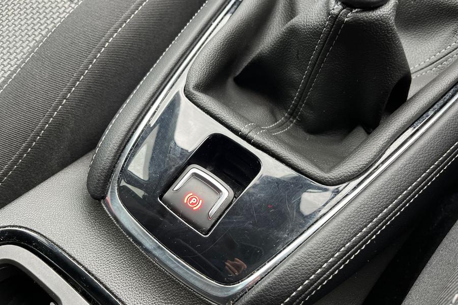 Vauxhall GRANDLAND X Photo autoimg-06f1d94f806943d82f8e2ac7cbaf92aafec6ff6a.jpg