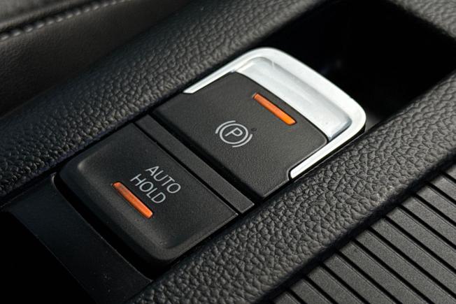 VOLKSWAGEN Arteon Photo 24