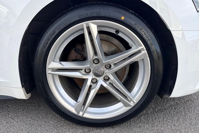 AUDI A5 Photo 32