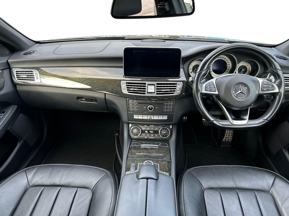 Mercedes-Benz CLS Photo 8