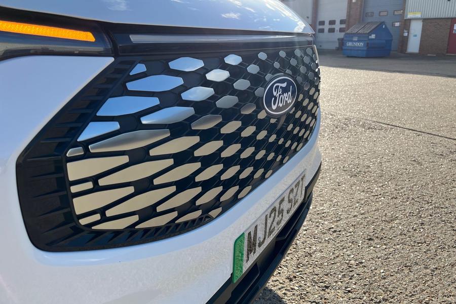 Ford E-TRANSIT CUSTOM Photo autoimg-06ff734b3ae8ce8dda58647bdf2c7510c30c9eec.jpg