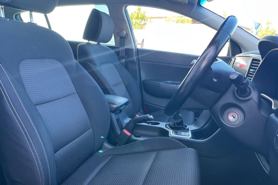 Kia SPORTAGE Photo autoimg-070141a8888b2f6dba128c690ef5be7e3ca7c29a.jpg