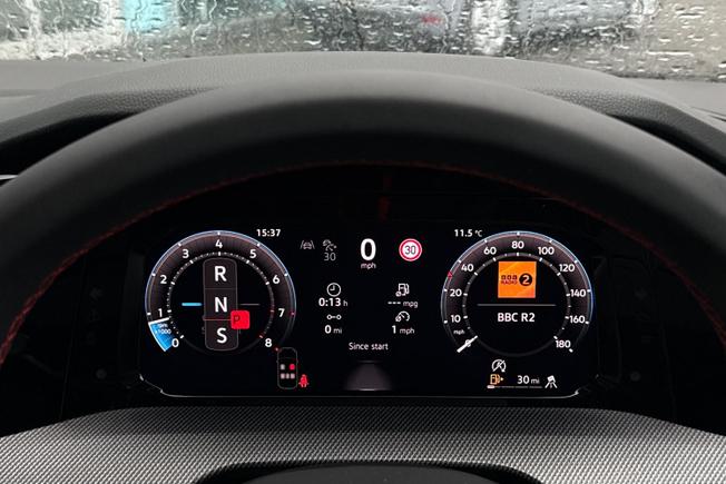 Volkswagen Golf Photo 30